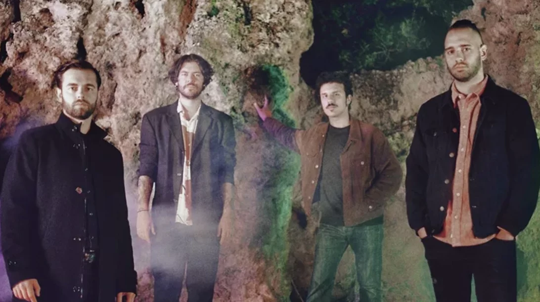 Naxatras: "​​​​​​​Η μουσική μας στοχεύει στο φως"