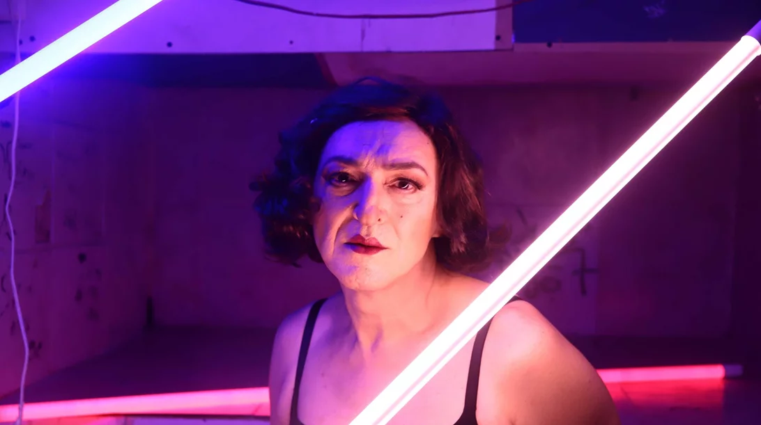 "Κάθε Τρίτη στο σούπερ-μάρκετ": Ο Φαίδων Καστρής σε παιχνίδια παρένδυσης