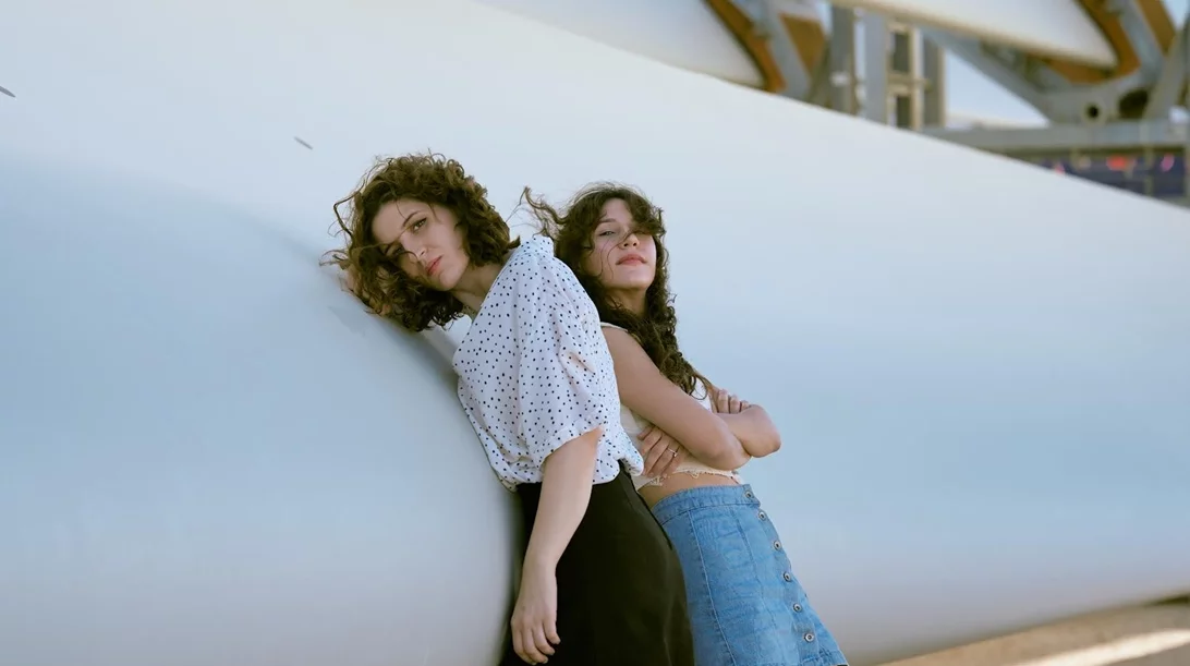 Οι Σκιαδαρέσες μιλούν για τα πάντα: το ενδεχόμενο ενός μιούζικαλ, το σεξ και τη δίαιτα