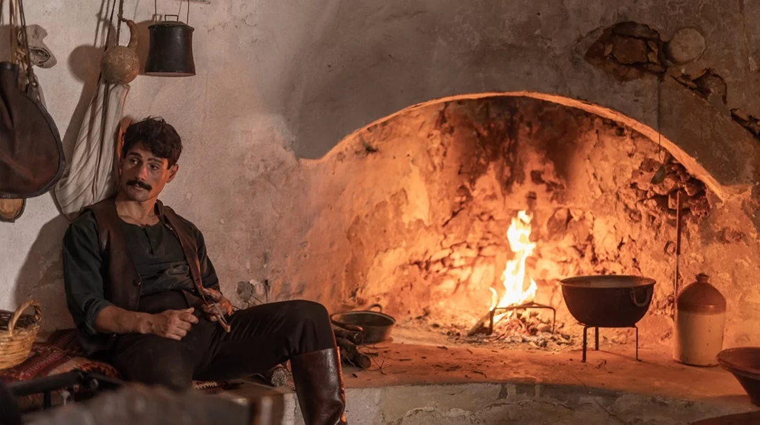 "17 Κλωστές": Οι πρώτες εικόνες από τη νέα σειρά του Σωτήρη Τσαφούλια