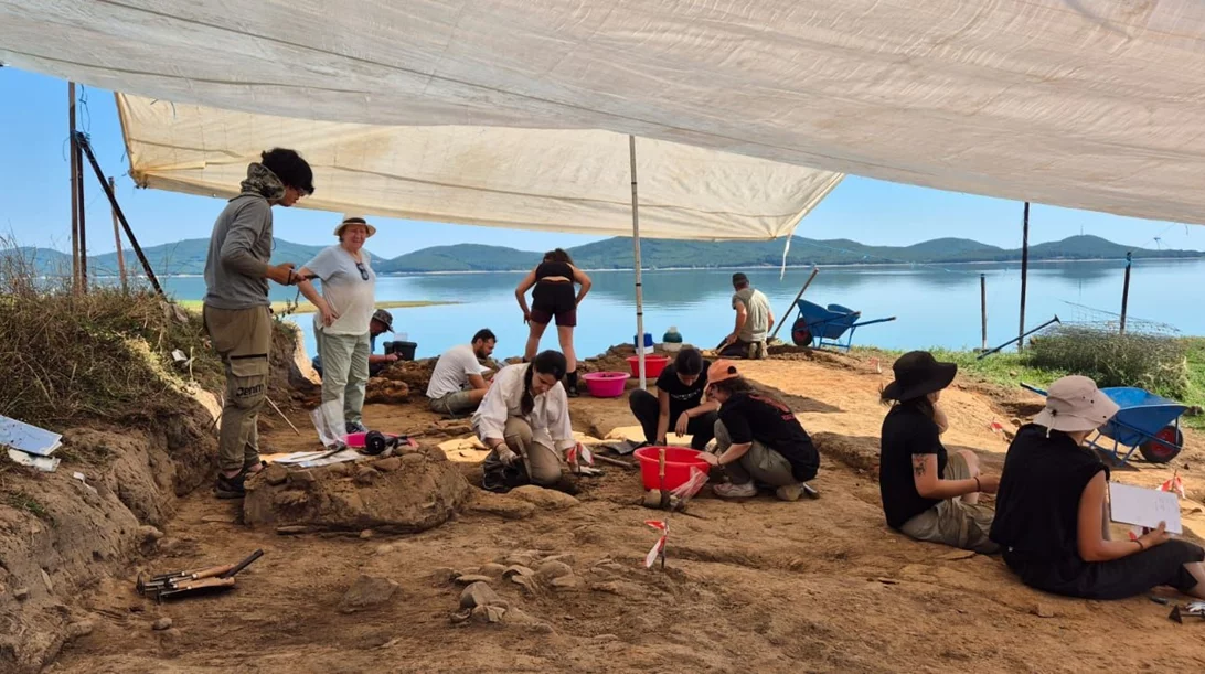 Νέα ανασκαφική ανακάλυψη στη νεολιθική θέση "Βοτανικός Κήπος" στη Λίμνη Πλαστήρα