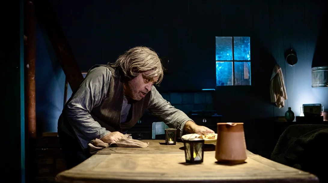 Είδαμε τον Δημήτρη Πιατά στο "Υπόγειο" του Ντοστογιέφσκι