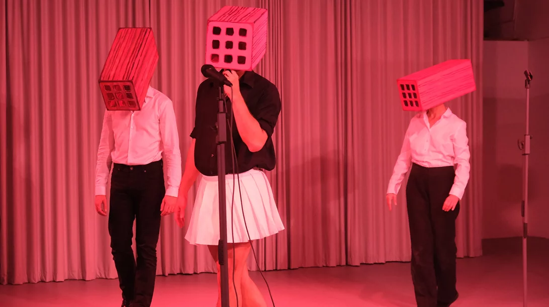 Πεθαίνοντας ξανά και ξανά… με το "Oops" των Nova Melancholia