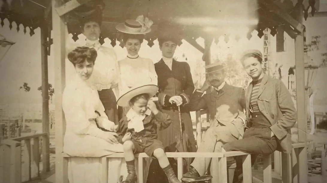 ERTFLIX: Η ιστορία της Ελλάδας στο "COSMOTE HISTORY Ντοκιμαντέρ"