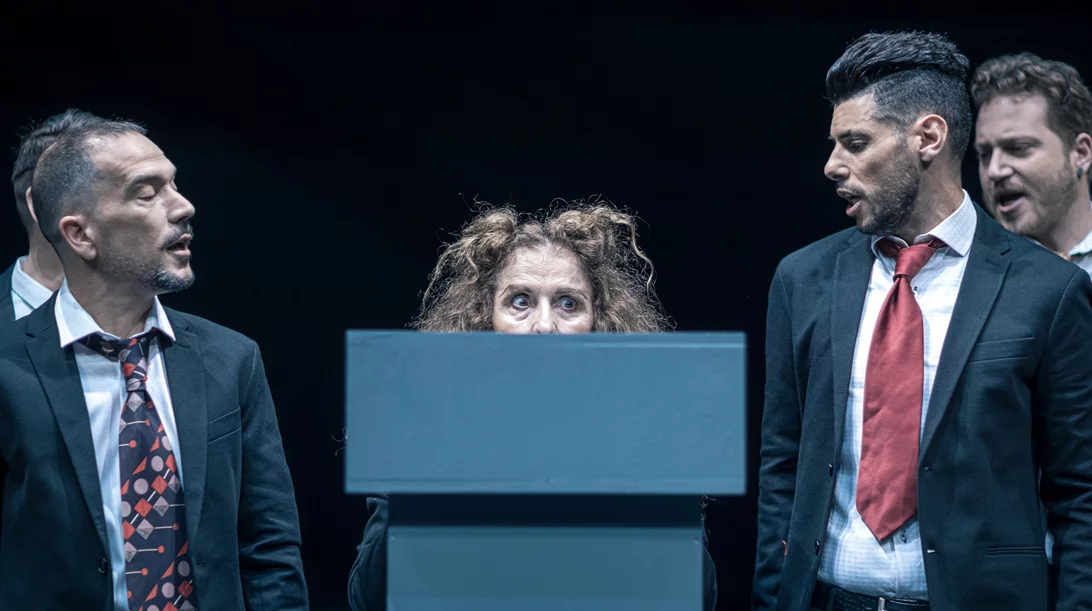 Οι "Εκκλησιάζουσες - Η λαϊκή οπερέτα" επιστρέφουν στην Αίθουσα Σταύρος Νιάρχος