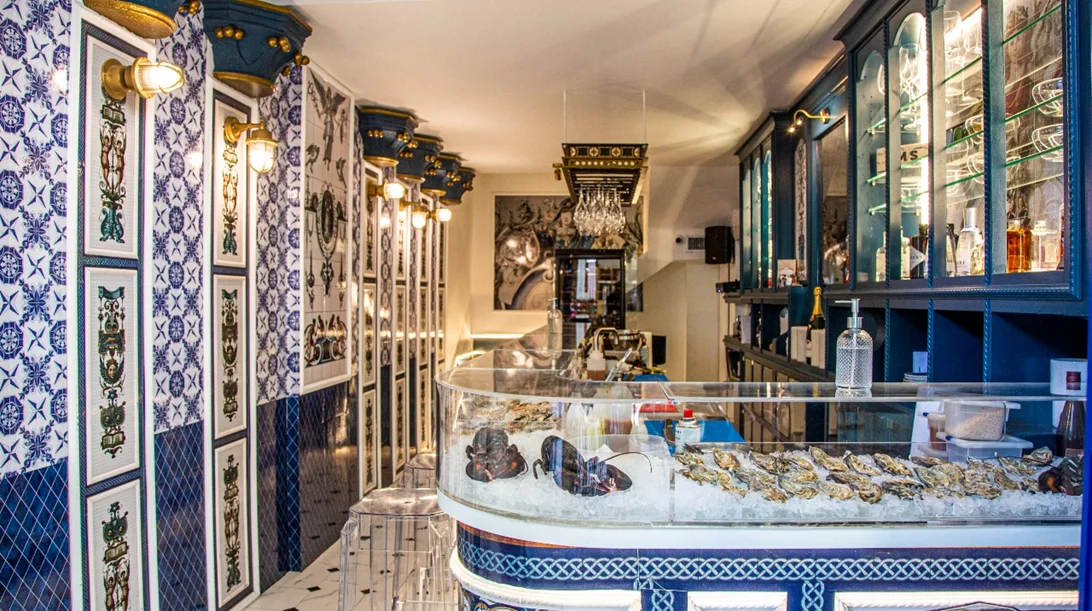 To "Blue Oyster" βάζει τα όστρακα στη μπάρα