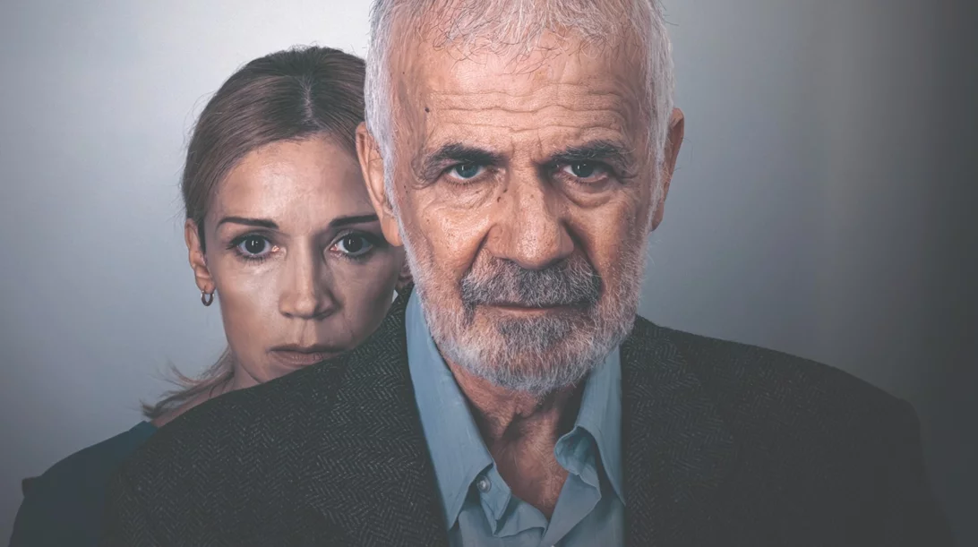 "Ο πατέρας": Η Ελένη Σκότη μάς ταξιδεύει στους λαβυρίνθους του μυαλού