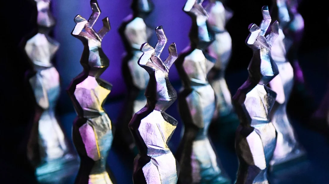 Τα 15α βραβεία Ίρις περιμένουν τις ταινίες σας