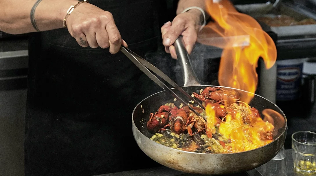 Γιορτινό τραπέζι με Μακεδονίτικη και Ηπειρώτικη Κουζίνα