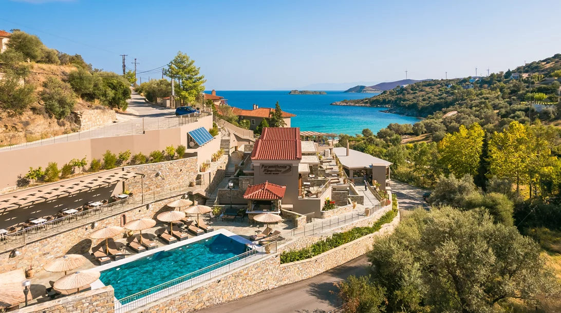 "Paramithenio Village Beach Resort & Spa": Φθινοπωρινή, "παραμυθένια" ραστώνη στην Εύβοια