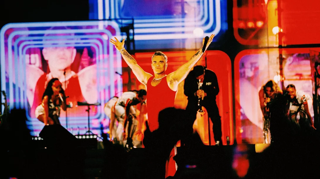 Αυτό το group therapy με τον Ρόμπι Γουίλιαμς στο Καλλιμάρμαρο ήταν ό,τι χρειαζόμασταν