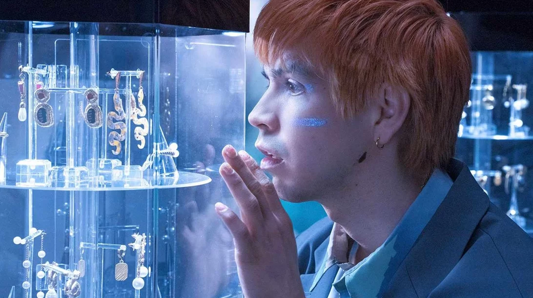 "Fantasmas": Η Έμα Στόουν στη νέα σειρά του ΗΒΟ με την υπογραφή του Χούλιο Τόρες