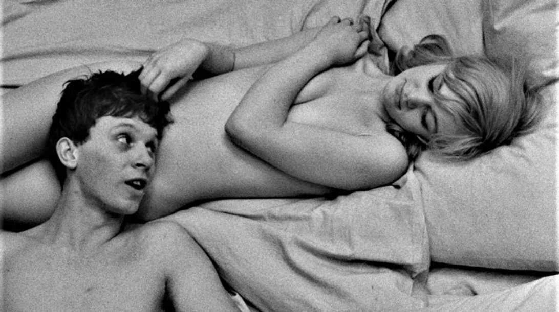 Οι "Έρωτες Μιας Ξανθιάς" του Μίλος Φόρμαν σε δωρεάν διαδικτυακή προβολή