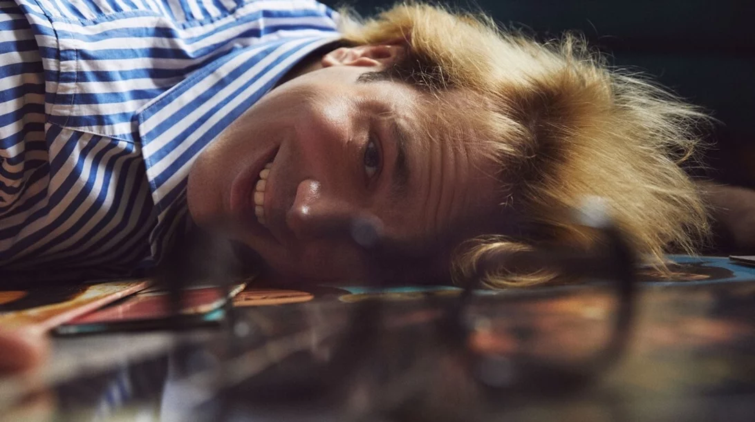 Ο Μάνος Καρατζογιάννης "συναντιέται" με τη Νάνα Μούσχουρη