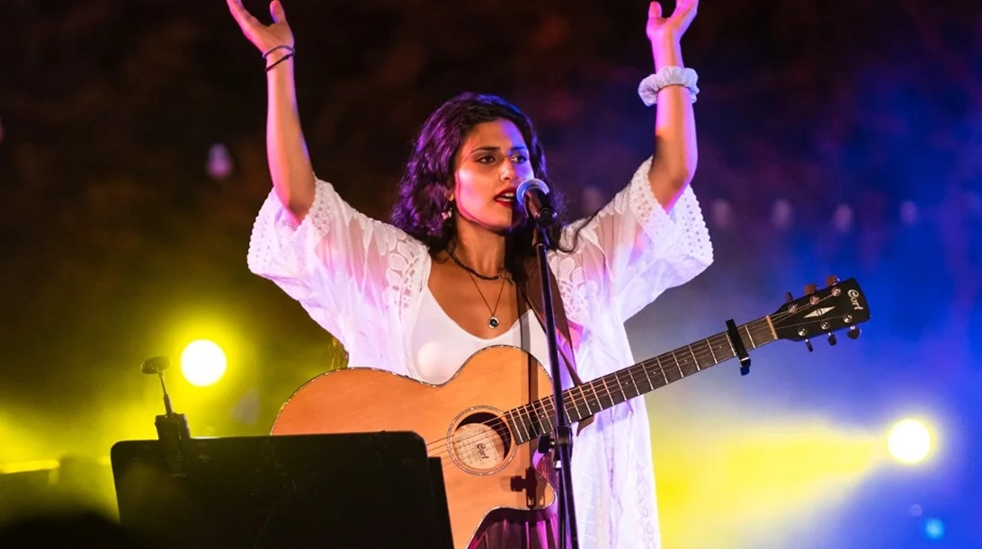 Μαρίνα Σπανού: "Το κοινό μου είναι τα λουλούδια μου και θέλω να τα φροντίζω"