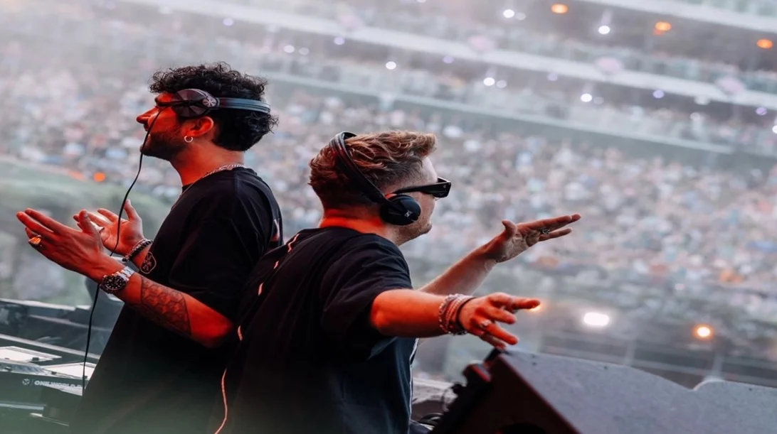 Γιατί όλοι ψάχνουν ένα εισιτήριο για το 'X' show των Adriatique, στα Λατομεία του Διονύσου;