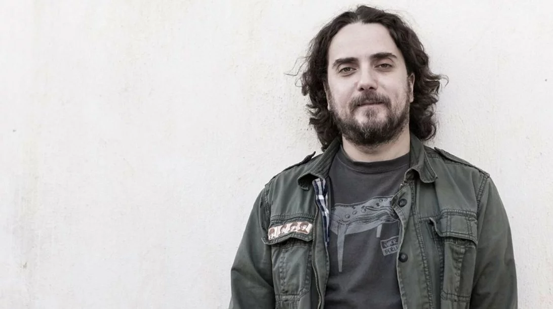 Ο "ακουστικός" Στάθης Δρογώσης στον "Ορφέα"