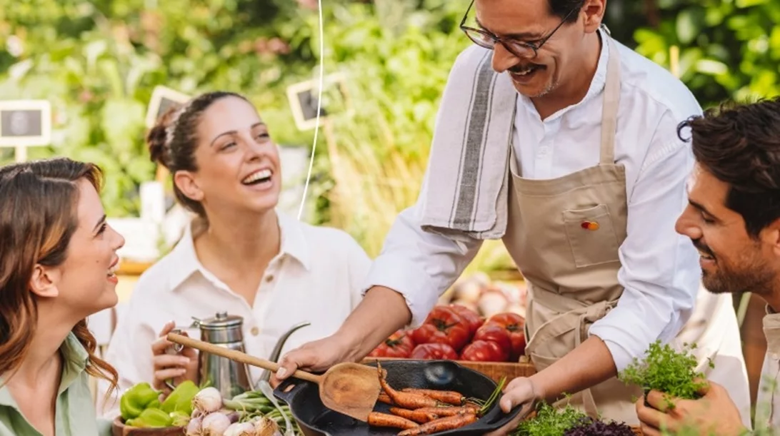 Around the table: Η MasterCard στρώνει γιορτινό τραπέζι