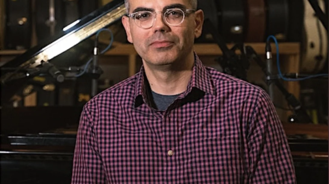 Ο Λευτέρης Κορδής παρουσιάζει το "Aquarelles: Celebrating the Inner Child"