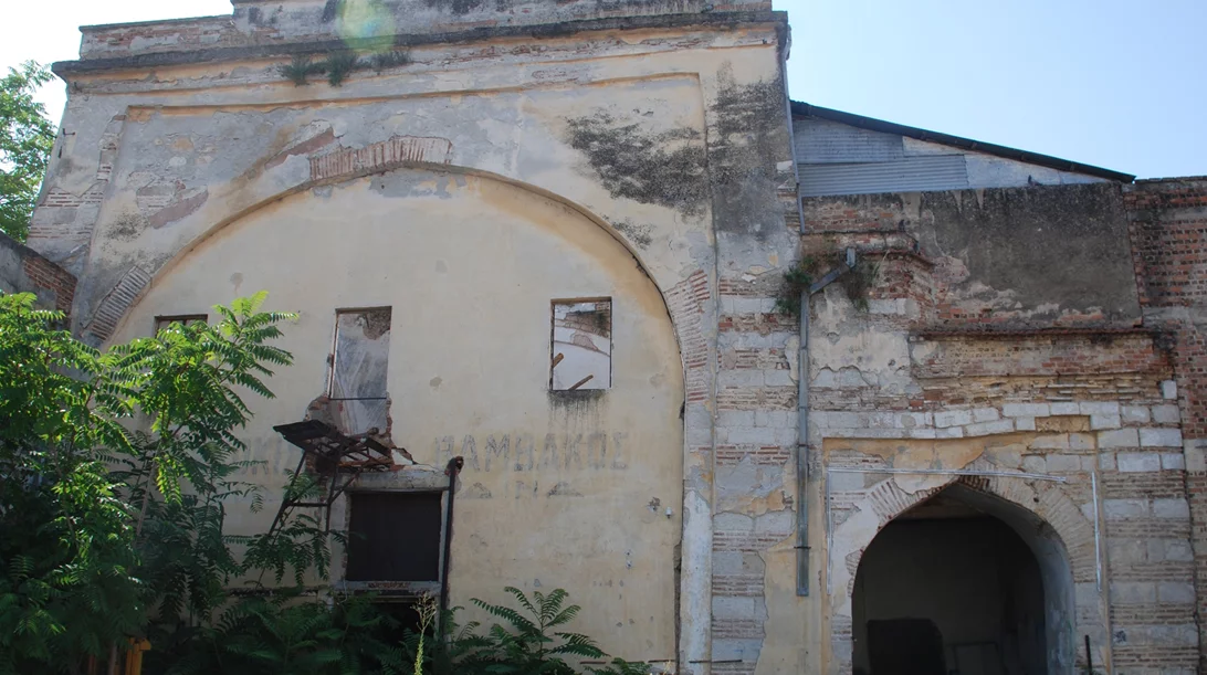 ΥΠΠΟ: Ολοκληρώθηκε η δωρεά του παλαιού Τεμένους Μεζά ή Ισκεντέρ Μπέη από την Εθνική Τράπεζα, στα Γιαννιτσά