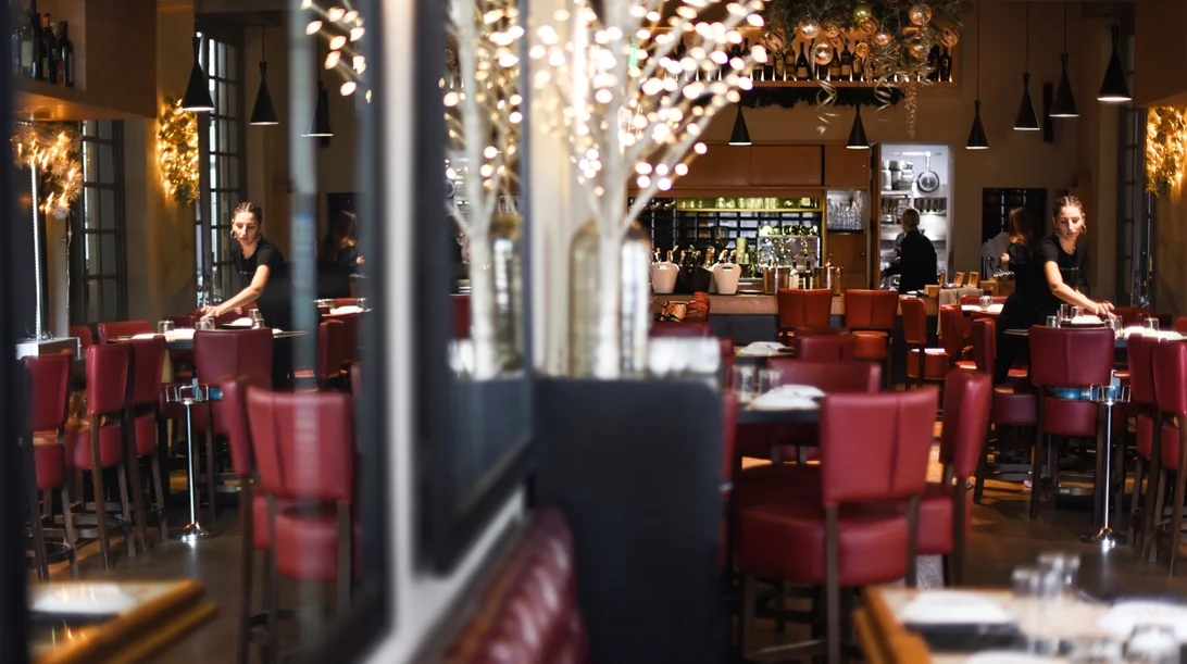 Το "By The Glass" κλείνει τα 11 και το γιορτάζει