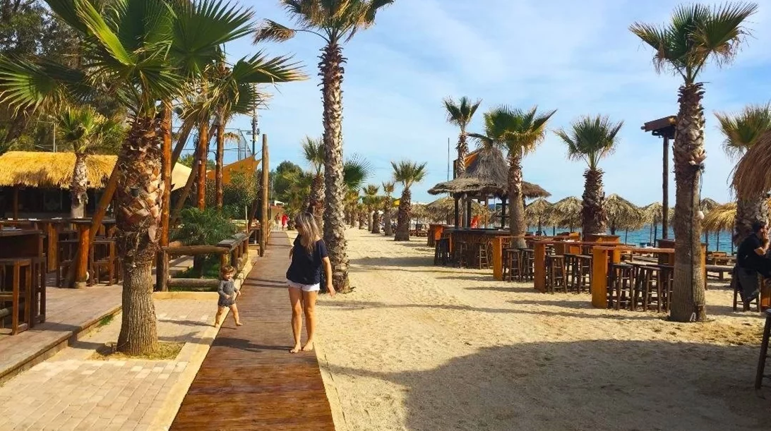 Αθηναϊκή Ριβιέρα: Προχωρά το έργο του παραλιακού ποδηλατοδρόμου