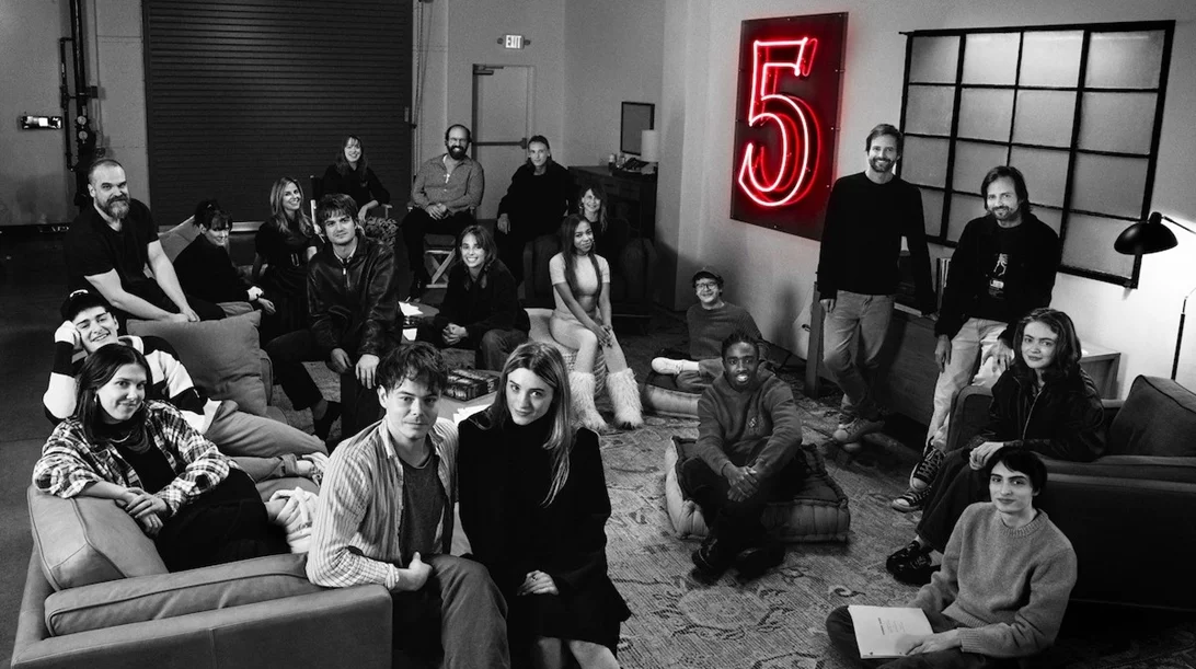 "Stranger Things": Πρώτη ματιά στα γυρίσματα της 5ης σεζόν της καλτ σειράς