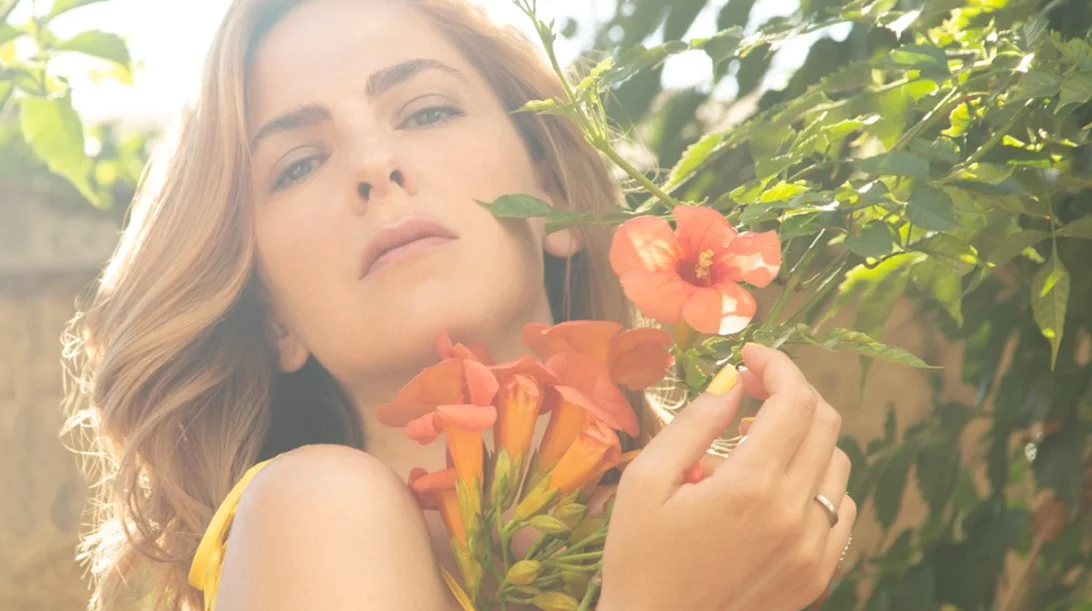 Τρεις καλοκαιρινές βραδιές με τη Ρένα Μόρφη στην ταράτσα του  Gazarte