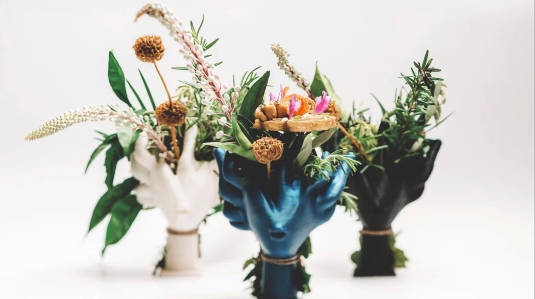 "Five Senses", Ρόδος