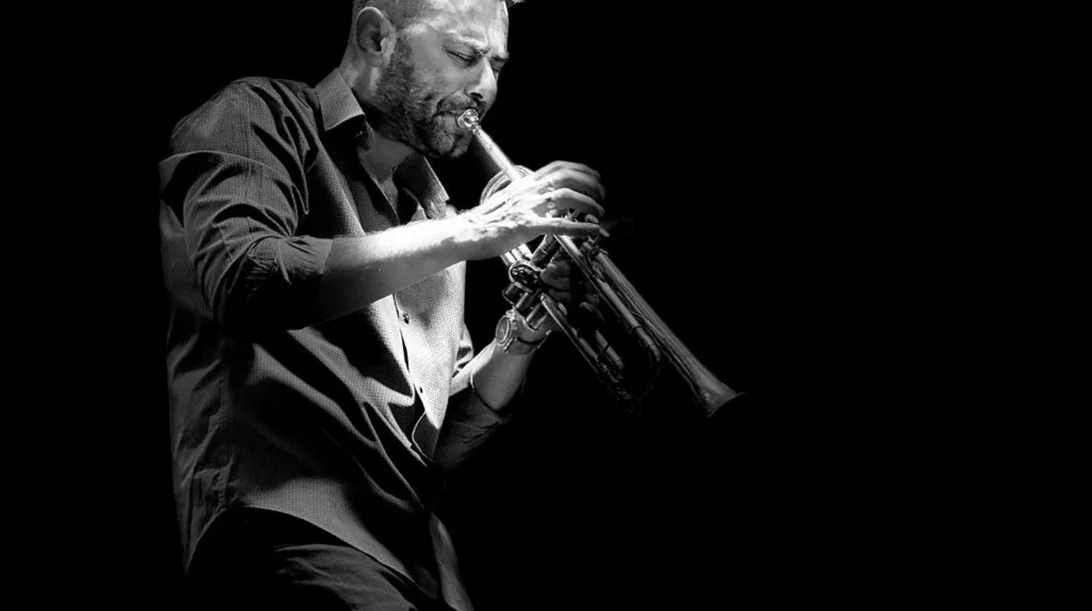 O Ανδρέας Πολυζωγόπουλος επιμελείται μια playlist για τη Διεθνή Ημέρα της Τζαζ