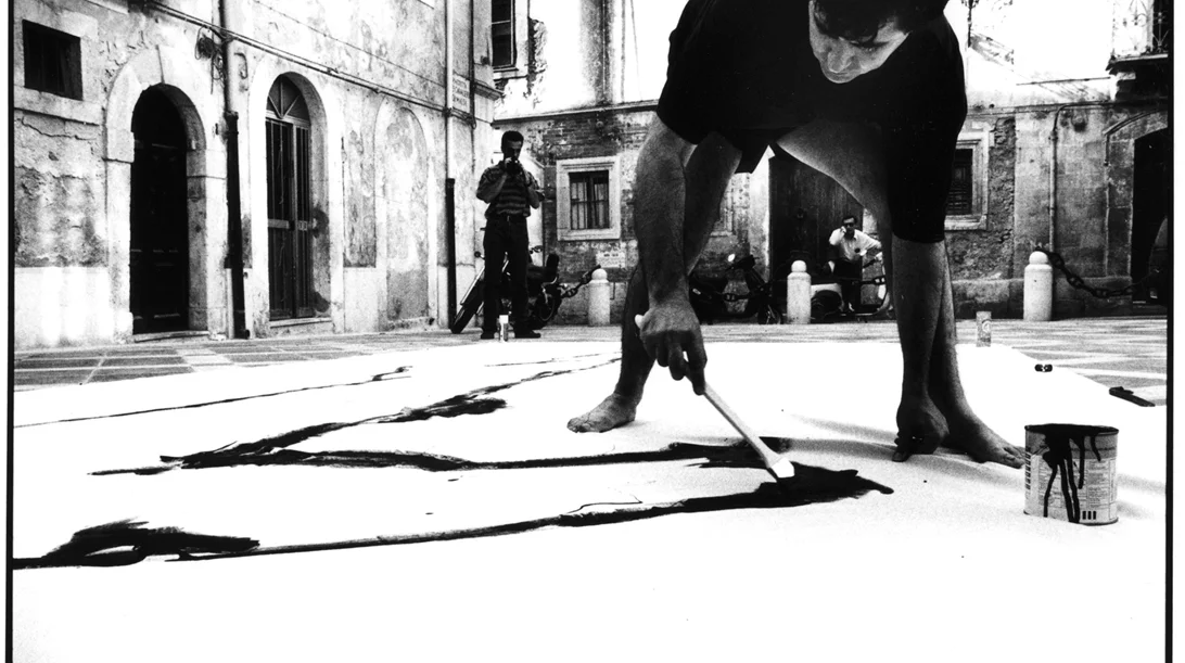 "Tsiaras, Poseidon & The Hyperbolic Horse": Ο Φίλιππος Τσιάρας δημιουργεί ένα σύμπαν από υπέρ-φαντασιακά άλογα