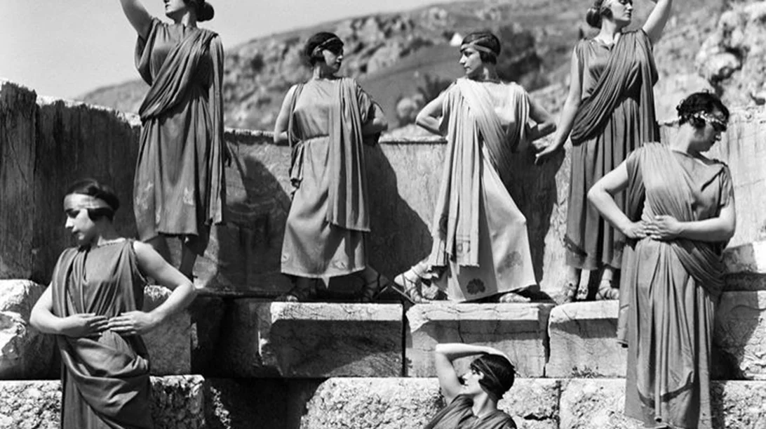 Nelly’s: Η έκθεση της ιστορικής φωτογράφου στο Μουσείο Μπενάκη (θα μπορούσε να) προκαλεί ερωτήματα