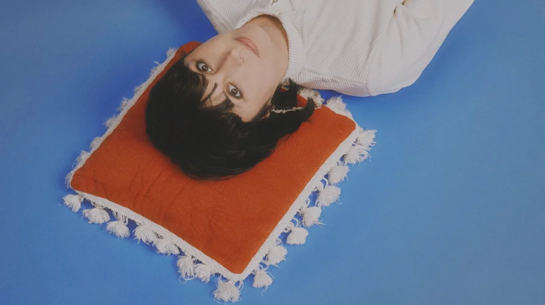 Η Σtella υπογράφει με την ιστορική δισκογραφική "Sub Pop"