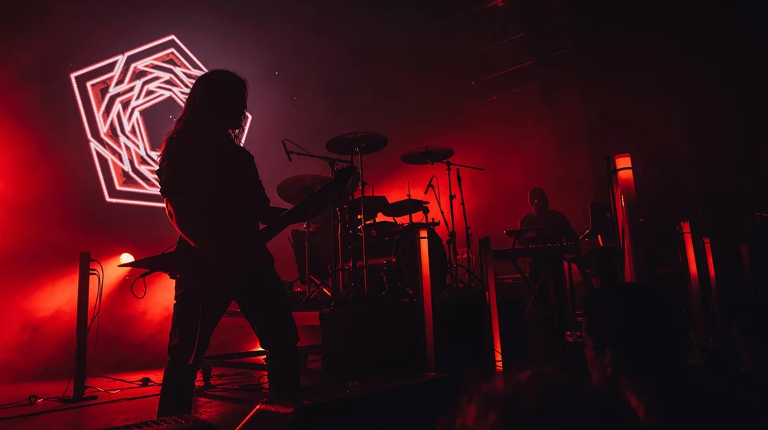 O synthwave τιτάνας Carpenter Brut ζωντανά στην Αθήνα