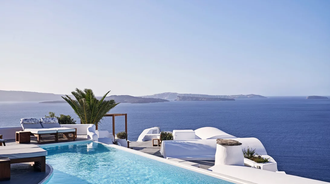 Το "Katikies Santorini" και το "Katikies Kirini" ανάμεσα στα 10 καλύτερα ξενοδοχεία στην Ελλάδα σύμφωνα με τα Condé Nast Traveler’s RCA