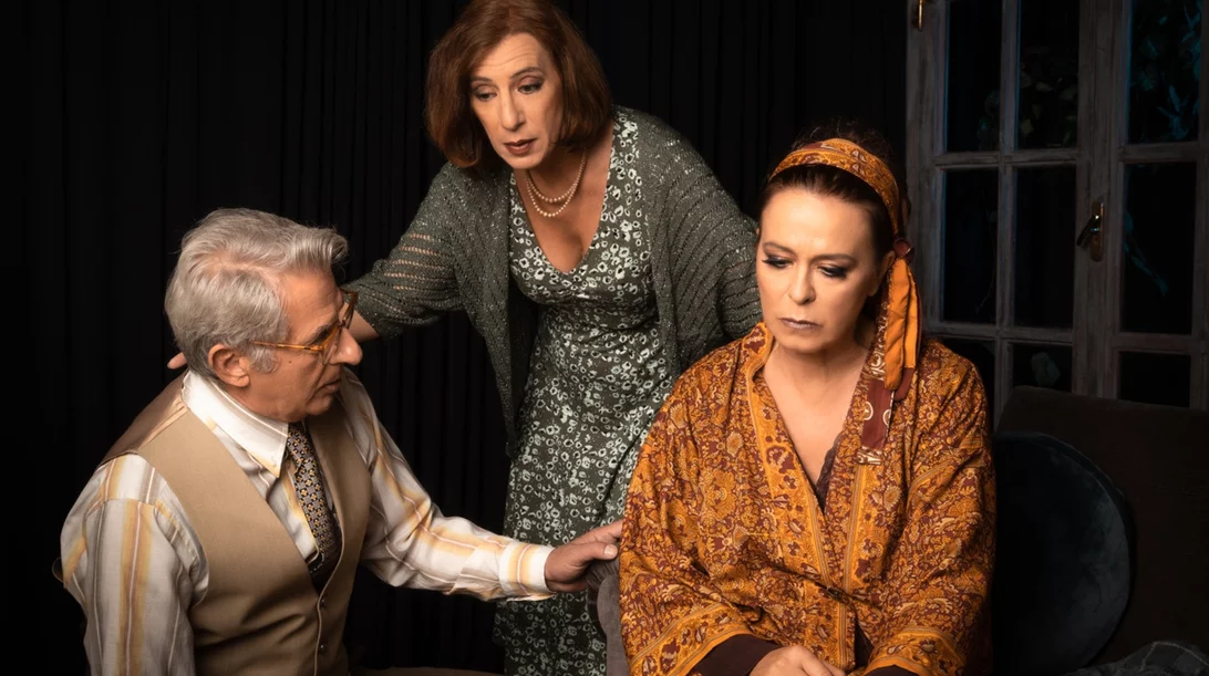 "Τρομεροί γονείς": Επιστρέφει για τρίτη χρονιά στο θέατρο Radar