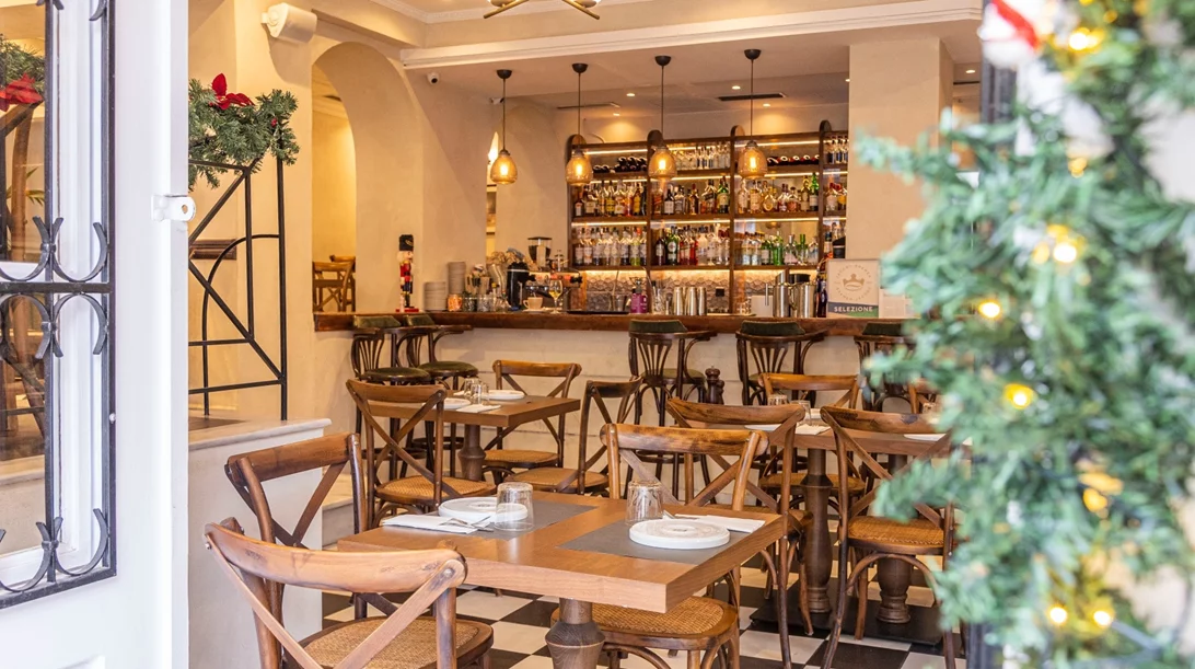 "Lyra": Γιορτές με ελληνική αυθεντική κουζίνα