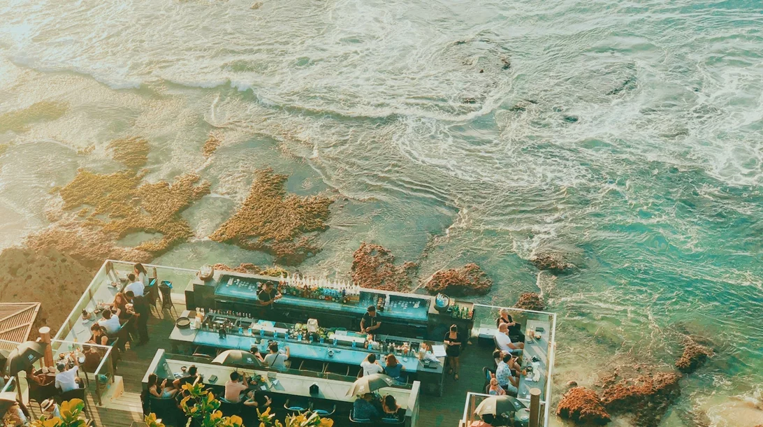 Τα καλύτερα beach restaurants του κόσμου για πρώτο τραπέζι θάλασσα