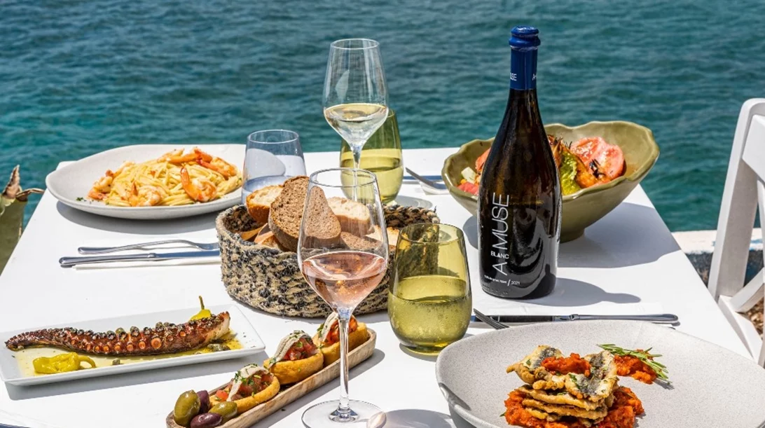 "Σαρδελάκι με θέα": Με πλώρη για τα νότια