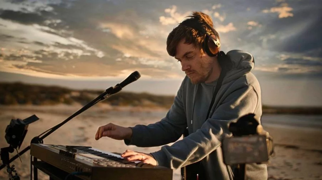 Reinhardt Buhr: Ο ταλαντούχος Νοτιοαφρικάνος πολυοργανίστας DJ έρχεται για πρώτη φορά στην Ελλάδα