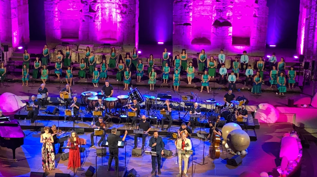 Η θρυλική Λιλιπούπολη ζωνταντεύει στο Christmas Theater