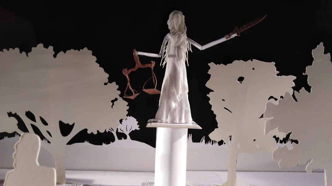 Ο "Δαίδαλος και Ίκαρος" πρωταγωνιστούν σε χάρτινη τρισδιάστατη παράσταση