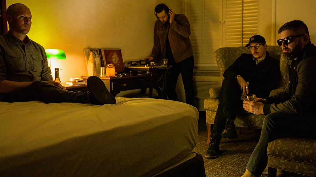 Οι Monophonics δημιουργούν τη μουσική που αγαπούν αγνοώντας τις τάσεις