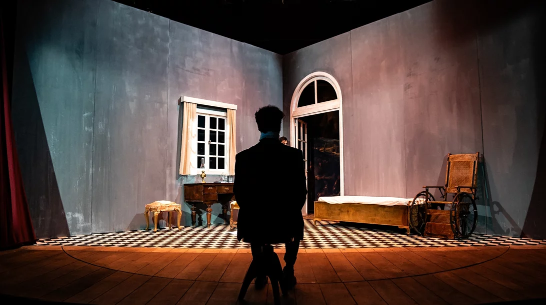 Μέσα στην πρόβα του "Γλάρου" του Δημήτρη Καραντζά