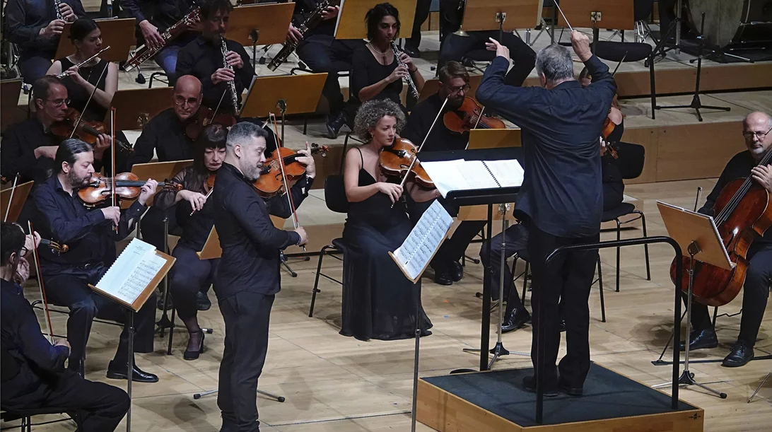 Επιτυχημένη εξερεύνηση αγνώστων ζωνών του ρεπερτορίου από τη "Φιλαρμόνια" και τη Συμφωνική Ορχήστρα του Δήμου Αθηναίων