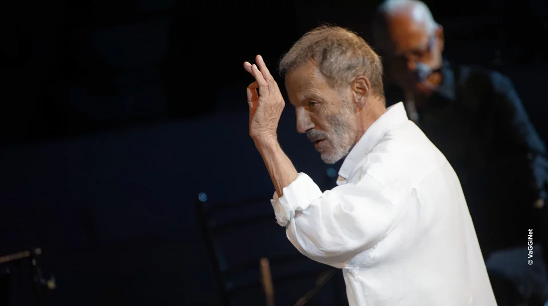 Το Παλλάς πλημμυρίζει με τις μελωδίες του Σταύρου Ξαρχάκου