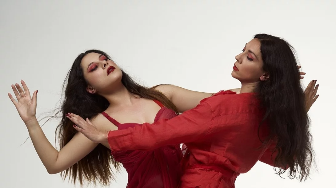 "Η Λέλα και η Λέλα": Τελευταίες παραστάσεις για το έργο του Ανδρέα Στάικου