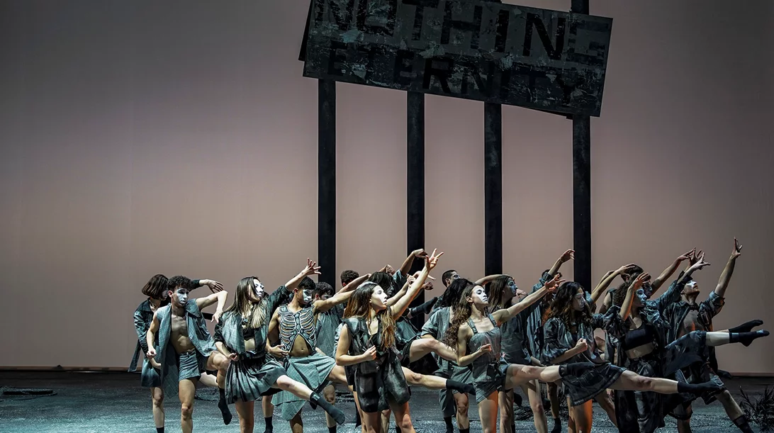 Δείτε τις πρώτες φωτογραφίες από το "3 rooms" στην Εθνική Λυρική Σκηνή