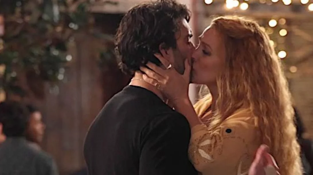 Ελληνικό box office: Ουρές χωρίς τέλος για το "Τελειώνει με Εμάς"