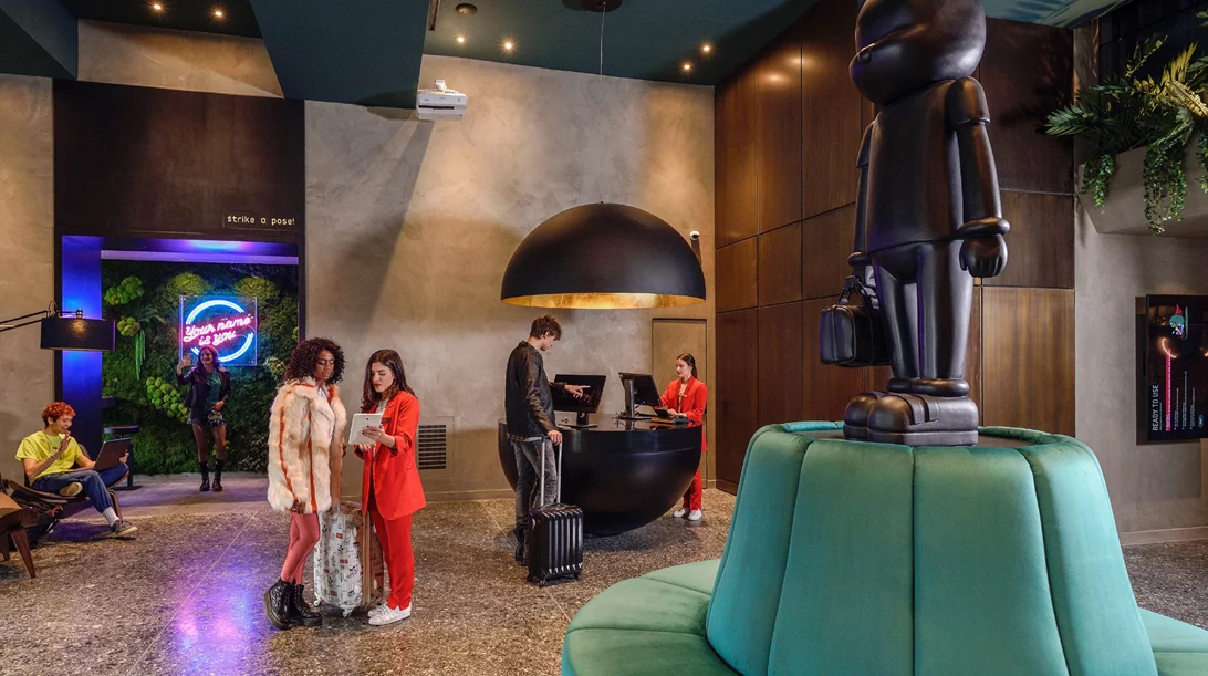 "Onoma Hotel": Εδώ η φιλοξενία σε γνωρίζει με το μικρό σου